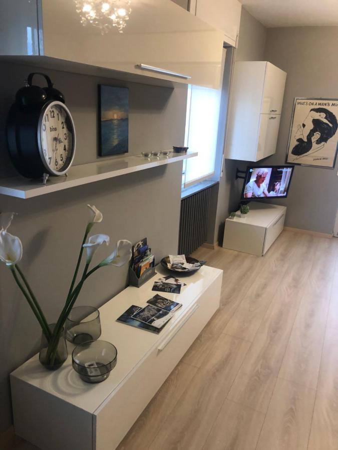 "La Bella Della Cappuccina" Casa Con Parcheggio Interno Gratuito Apartment Domodossola Exterior photo