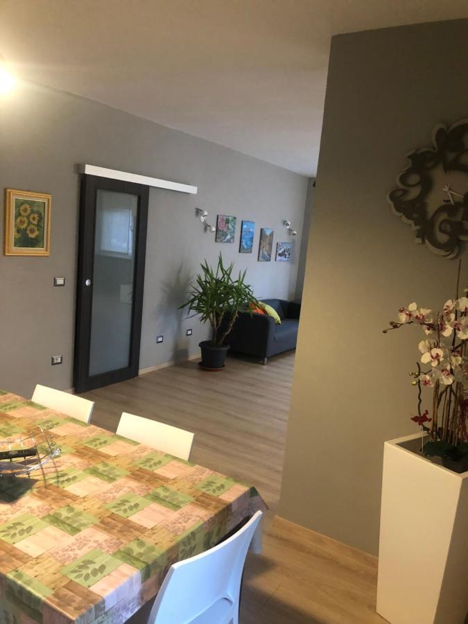 "La Bella Della Cappuccina" Casa Con Parcheggio Interno Gratuito Apartment Domodossola Exterior photo